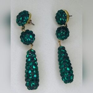 Stunning Vintage Emerald green crystal Ball  Rhinestone Dangle Pierced Earrings.